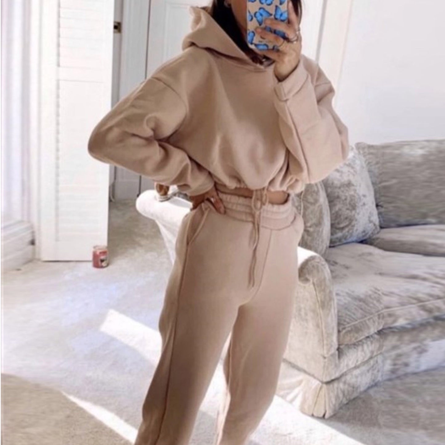 Elevate Your Fitness Wardrobe with the 2-Piece Sweatsuit Tracksuit for Women