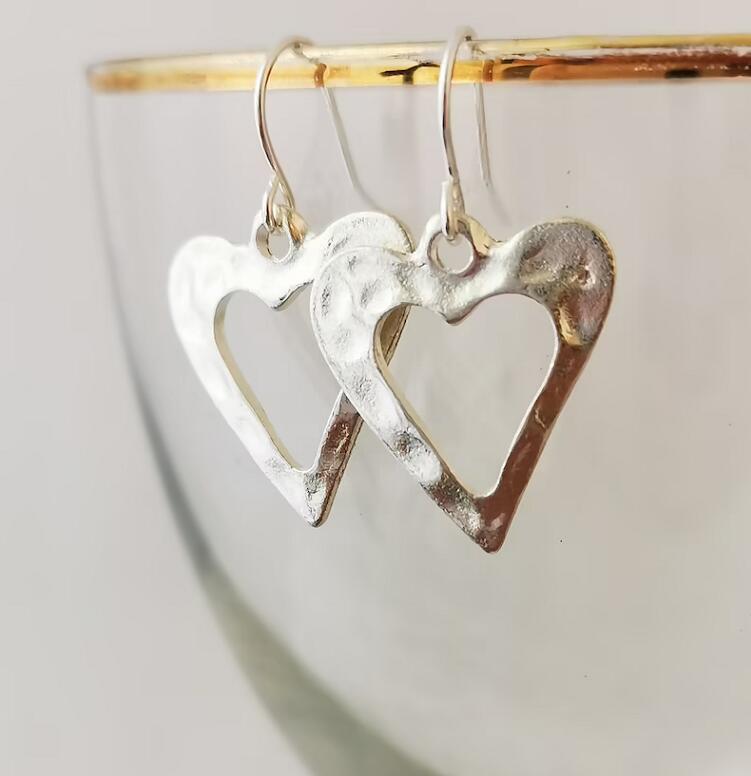Independent Station Retro Heart-shaped Valentine's Day Earring