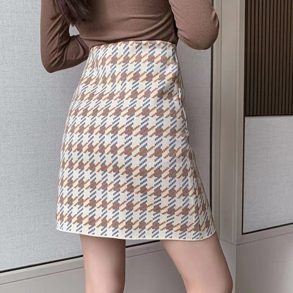 Houndstooth Knitted Skirt Sheath