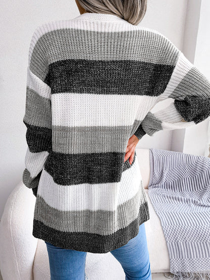 Chic Comfort: Plaid Sweater Women's Casual Lantern Sleeves Cardigan Jacket