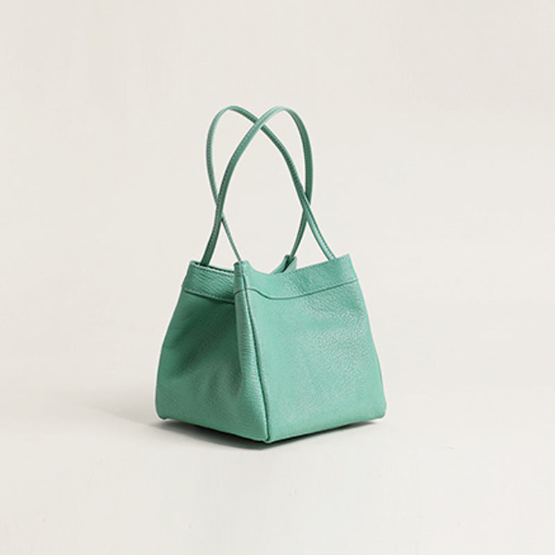 Elevate Your Style with the Fashion Ins Bucket Bag - A Chic Statement Piece