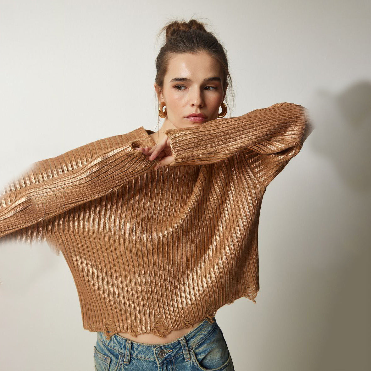 Women's Ragged Design Short Knitwear Top