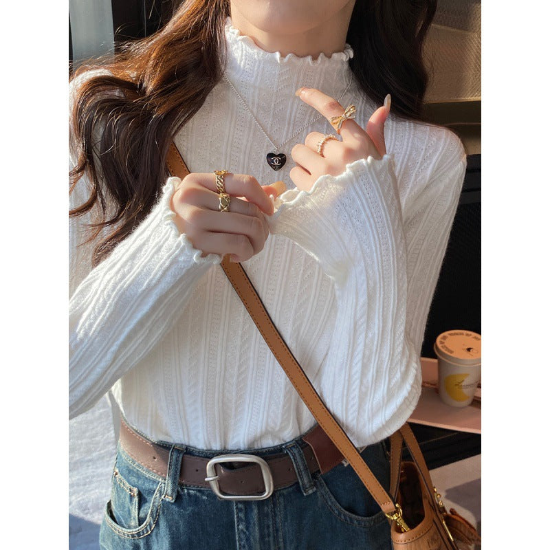 Warm and Cozy Women's Thickened Bottoming Shirt for Fall and Winter