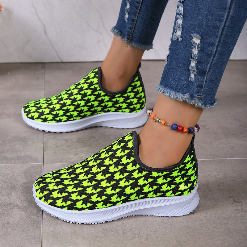 Step into Fashionable Comfort with Houndstooth Print Sneakers